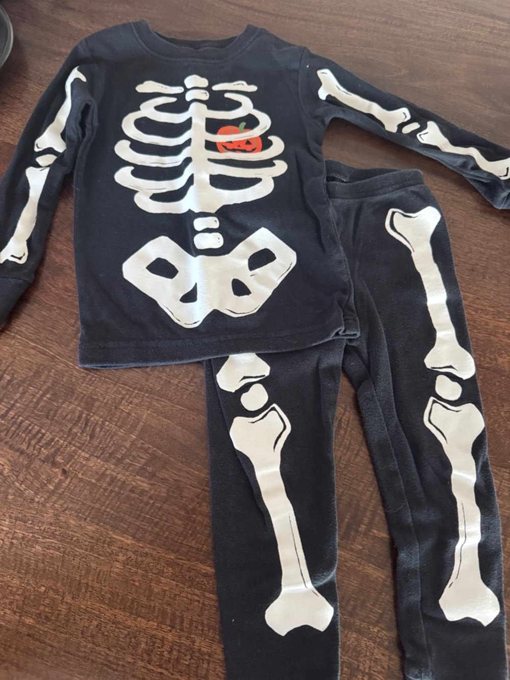 Kid’s Halloween Skeleton Set